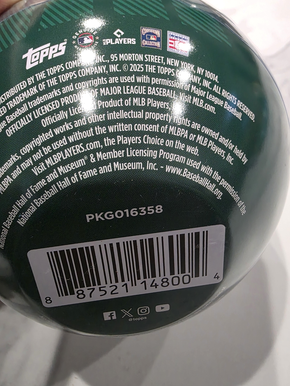 Topps Dark Green Round Tin with White Logo and Text - Picture 5 of 6
